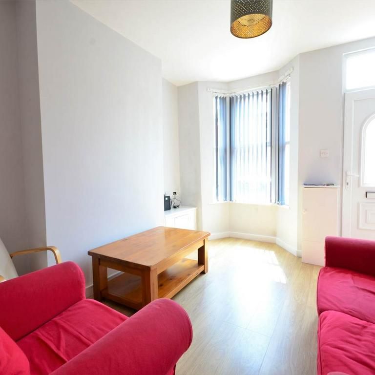 3 bedroom house share to rent - Photo 1