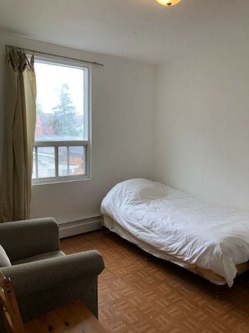 For Lease - 2015 Davenport Road Unit# 5, Toronto, Ontario - Photo 2
