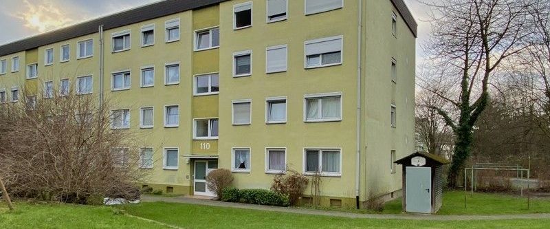 Praktisch geschnittene 3-Zi.-Wohnung mit Balkon! - Foto 1