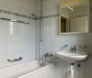Helle 2.5-Zimmer-Wohnung mit kleinem Balkon - Photo 3