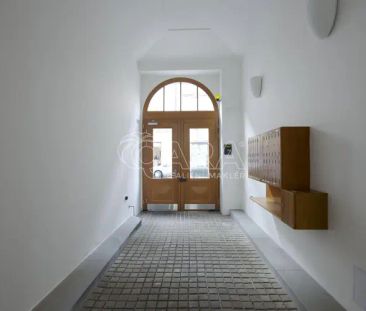 Pronájem příjemného 3+1 (75 m) pod Vyšehradem - Photo 1