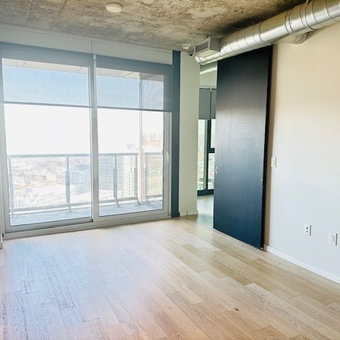 For Lease - 170 Bayview Avenue Unit# 2705, Toronto, Ontario - Photo 1