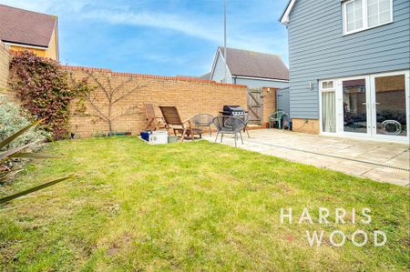 2 bedroom semi-detached house to rent - Photo 4