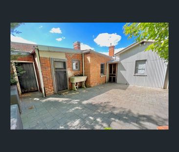 16 Henry Street, Bathurst, NSW 2795 - Photo 2