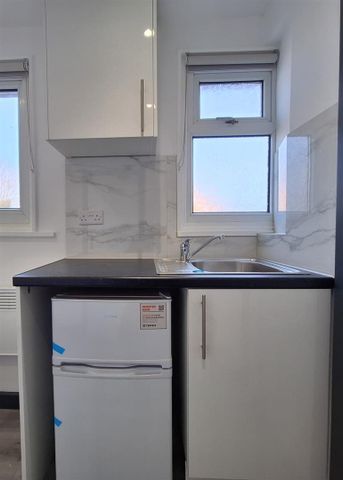 Sheriff Way, Watford WD25, London - Photo 4