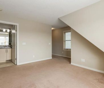 - 3 Bedroom at West Townes - Photo 4