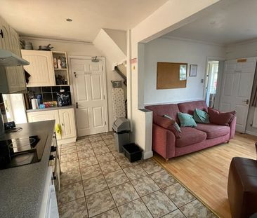 Room in a Shared House, The Avenue, BN2 - Photo 1