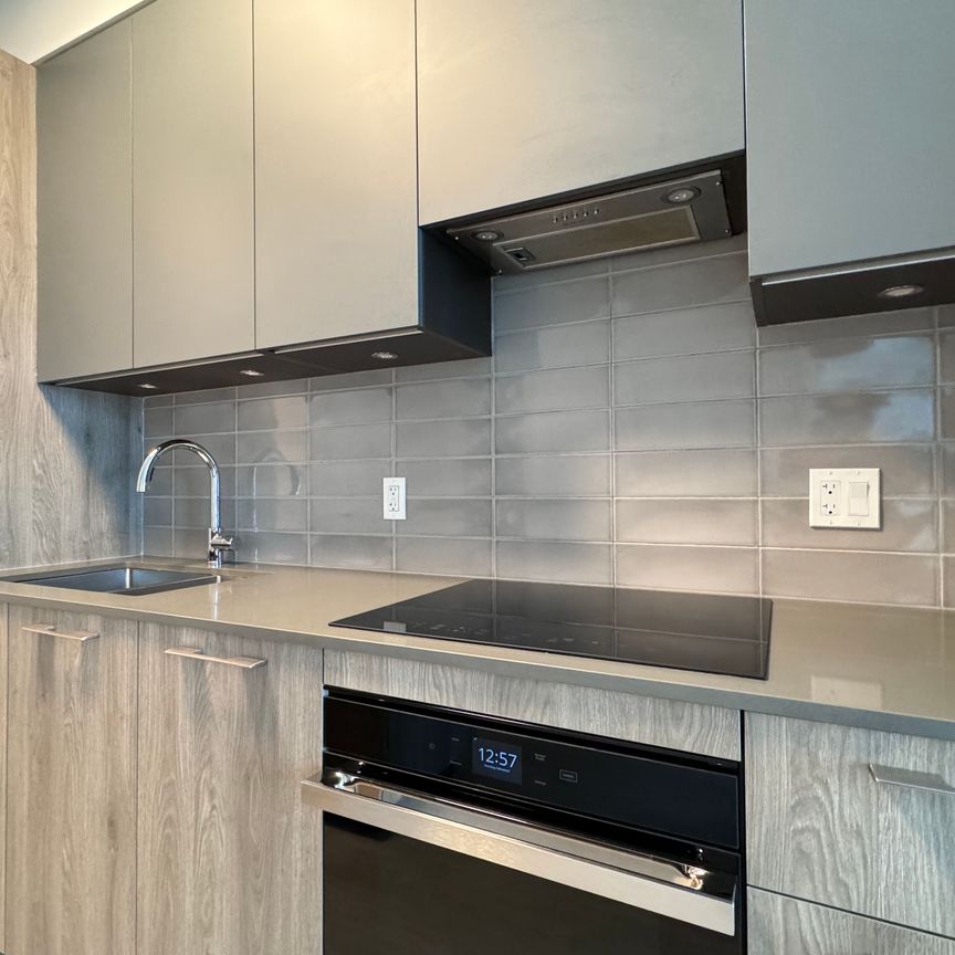 For Lease - 38 Waterwalk Drive Unit# 331, Markham, Ontario - Photo 1