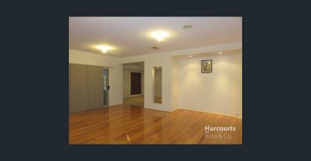 Spacious 4-Bedroom Home with Modern Amenities in Epping - Photo 2