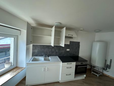 Joli F3 duplex de 65m2 à louer Unieux - Photo 2