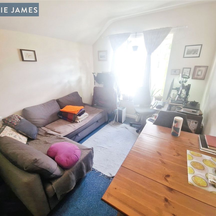 Claude Place, Cardiff, CF24 - Photo 1