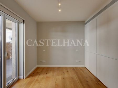 2 room luxury Apartment for rent in Salitre, Lisbon - Photo 2