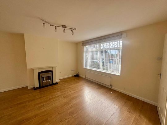 3 bedroom semi-detached house to rent - Photo 1