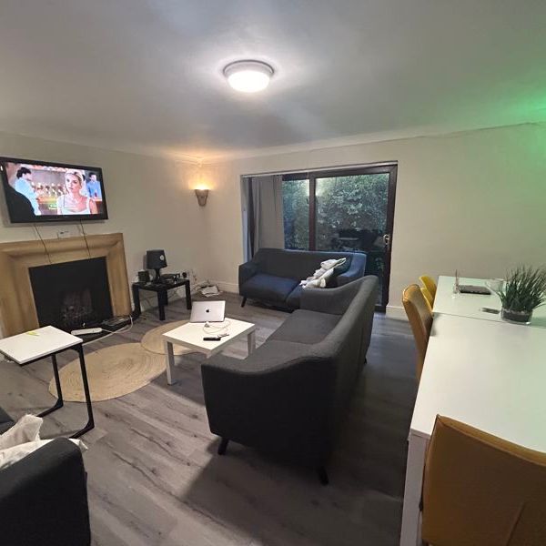 Harlaxton Drive Lenton, Nottingham - Photo 1