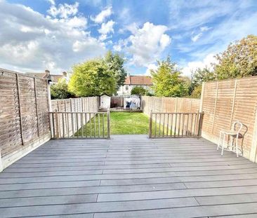 South Avenue, Southend-on-sea, Essex, SS2 - Photo 3