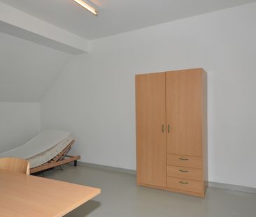 Budgetvriendelijke studentenkamer op toplocatie te hartje Geel. - Foto 3