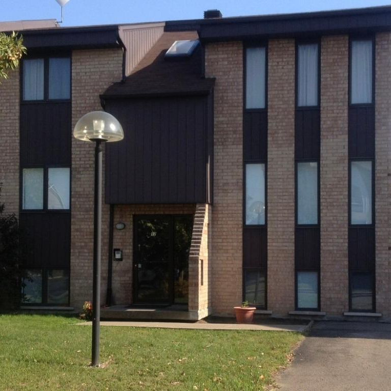4&1/2 à louer/ Saint-Constant - Photo 1