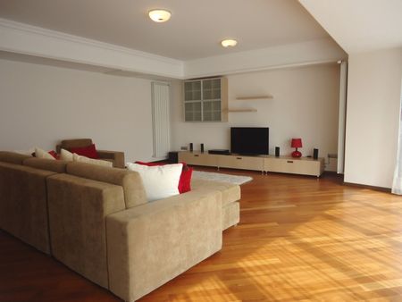 apartment - Photo 2