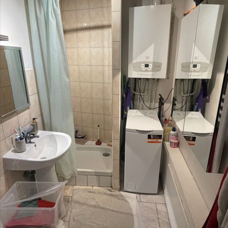 Location Appartement 2 pièces 27m² - Photo 3