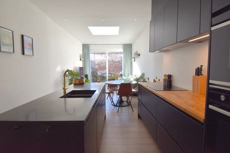 Stadswoning met 2/3 slaapkamers en zonnige stadstuin in Kortrijk - Foto 4