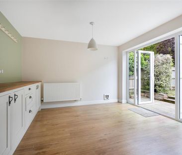 3 bedroom semi-detached house to rent - Photo 6