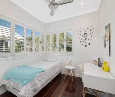 “Family home in peaceful Enoggera” - Photo 3