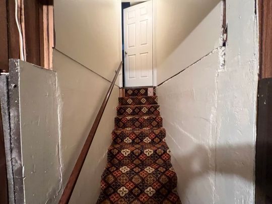 1652 King John Way - Photo 1