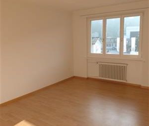 "helle moderne 4.5-Zimmer-Wohnung mit sonnigem Balkon an ruhiger Lage" - Foto 6