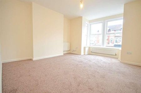 County Road, Swindon, Wiltshire, SN1 - Photo 2