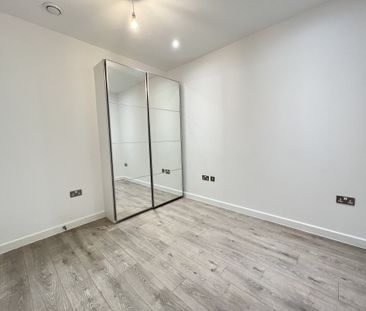 Edinburgh House, Harlow - Photo 2