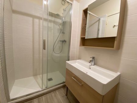 Location Appartement 2 pièces 35m² ORLEANS 45000 - Photo 3