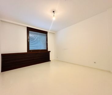 3-Zimmer-Wohnung mit Balkon und Tiefgaragenplatz in ruhiger Grünlag... - Foto 1