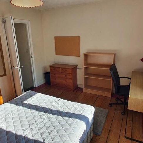 3 bedroom end of terrace house to rent - Photo 1