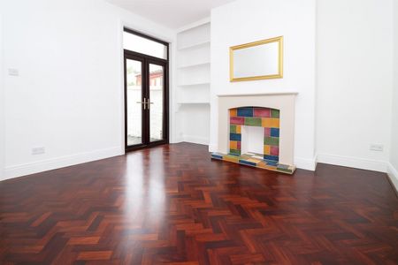 2 bedroom House To Let - Photo 4