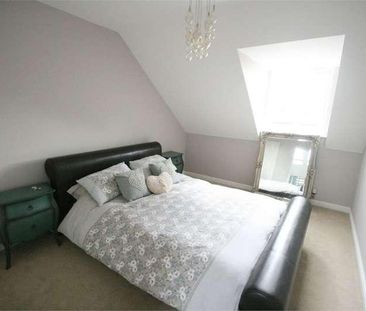 South Meadow Close, Duston, Northampton, NN5 - Photo 4