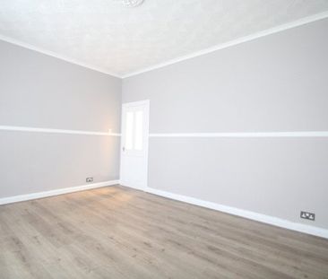 75 Dinart Street, Glasgow, G33 2DF - Photo 2