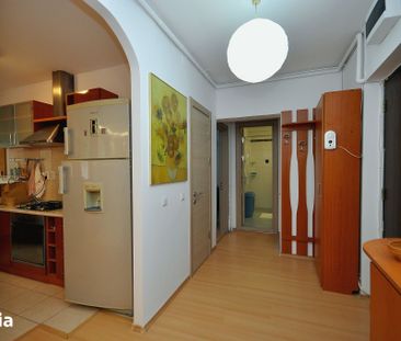 Panduri apartament 2 camere decomandat, etaj 1, renovat recent - Photo 3