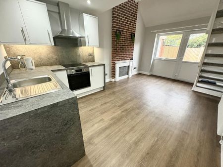 1 bedroom terraced house to rent - Photo 5