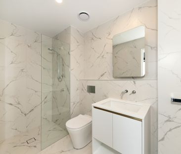 Brand New Living at "The Shard" - Modern Style and Ultimate Conveni... - Photo 4