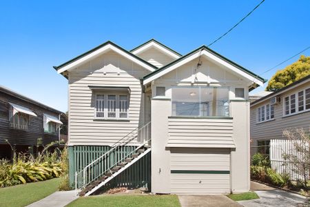 66 Carranya Street, - Photo 2