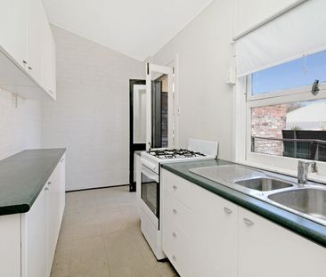 Peaceful and convenient living - Photo 2