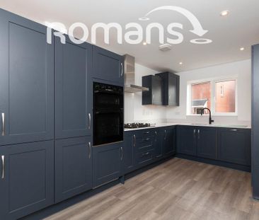 4 bedroom semi-detached house to rent - Photo 1