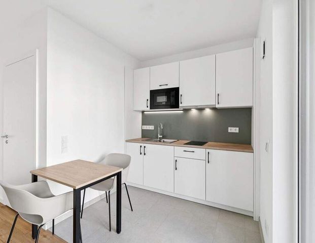 Erstbezug in Dahlem! Apartment direkt an der Uni - voll möbliert und bezugsbereit - Photo 1