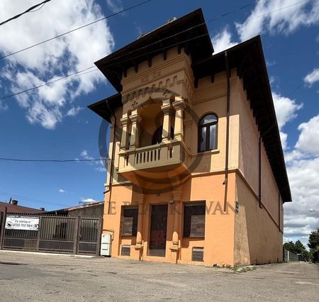 Casa / Vila 7 camere vanzare / inchiriere | Ploiesti | Co... - Fotografie 5