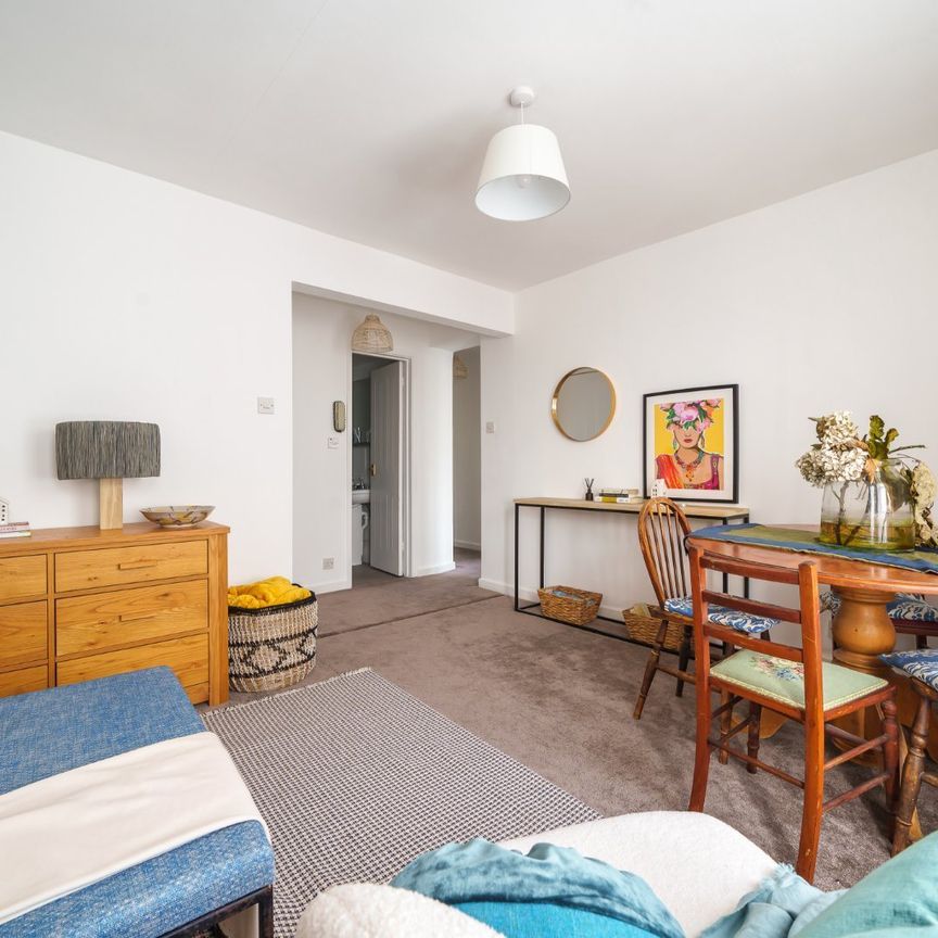 2 bedroom apartment to rent - Photo 1