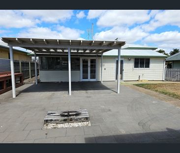15 Macleod Street, Bundaberg West, Qld 4670 - Photo 3