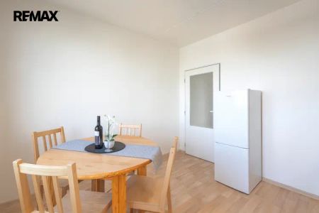 Pronájem bytu 3+1 s balkonem a sklepem, Brno-Bohunice - Photo 3