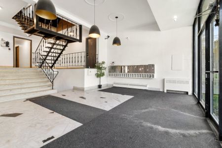 7220 Av. De Chateaubriand, #32 - Photo 2