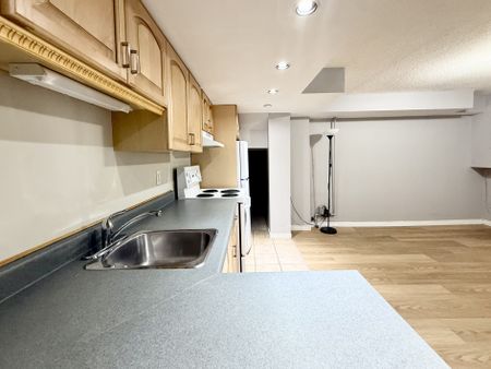 For Lease - 979 Redbird Crescent Unit# BSMT, Pickering, Ontario - Photo 2