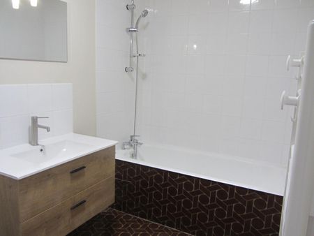 Location Appartement 33m² USSEL 19200 - Photo 4